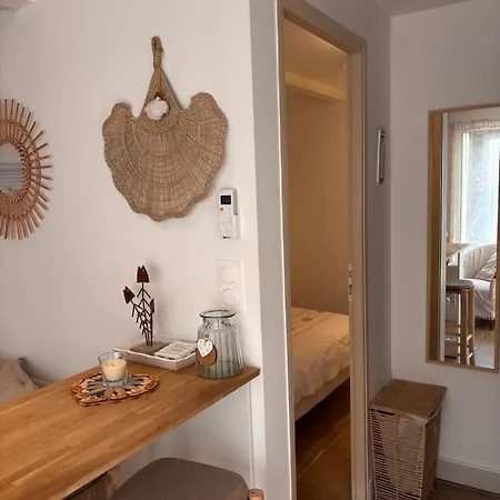 2 Pieces Proche Centre Et Апартаменты Сен-Рафаэль