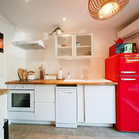 2 Pieces Proche Centre Et *