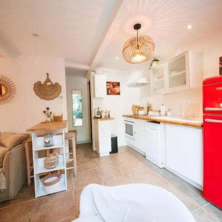 2 Pieces Proche Centre Et Daire