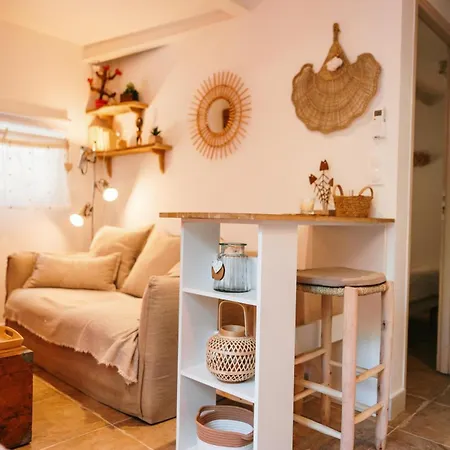 Daire 2 Pieces Proche Centre Et *