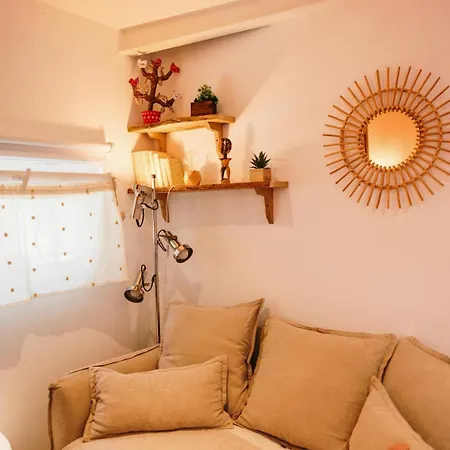 2 Pieces Proche Centre Et Daire *